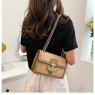 Fashionable Stylish Chain Shoulder Trendy Retro Messenger Bag Phosgene